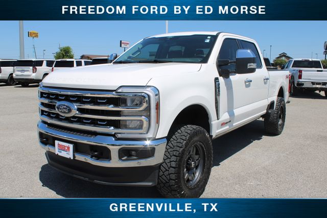 2025 Ford F-250 Super Duty Lariat Crew Cab 4WD