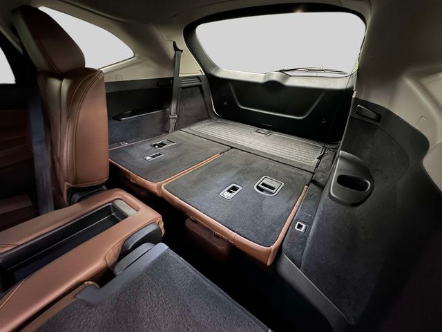 used 2023 Acura MDX car, priced at $39,650