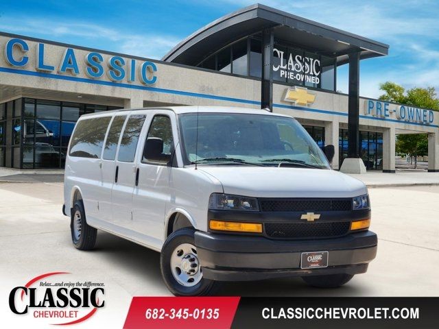 2025 Chevrolet Express 3500 LS Extended RWD