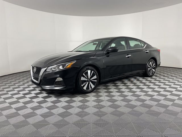 2022 Nissan Altima 2.5 SV 5