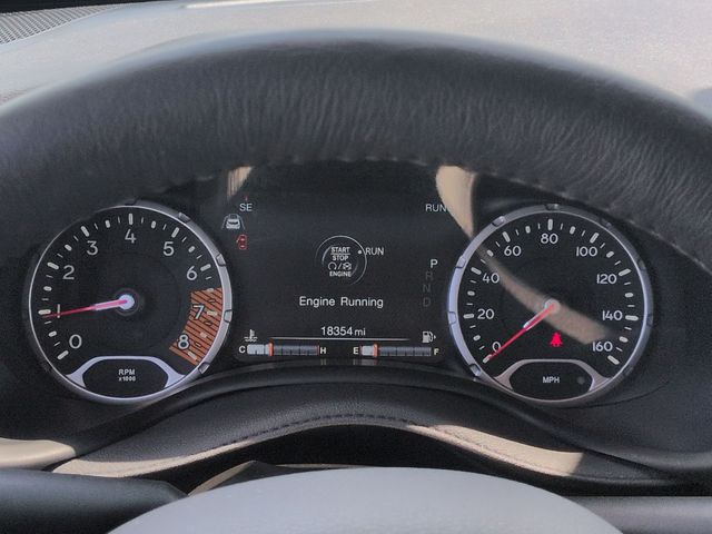 Used 2022 Gray Jeep Limited image 19