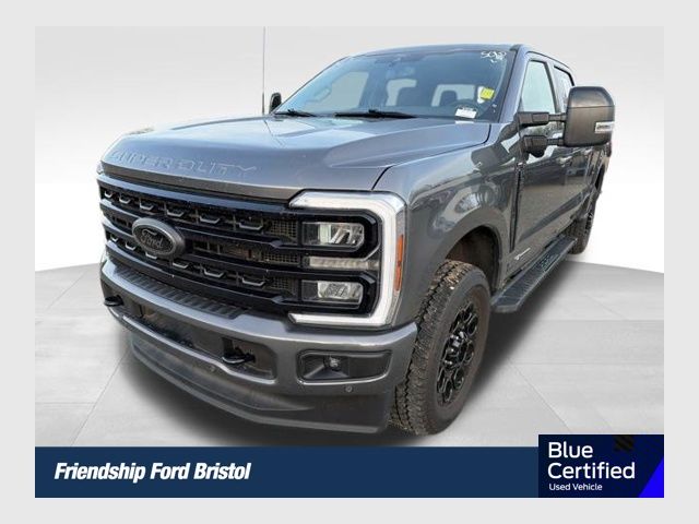 Gray Metallic 2024 Ford F-250 Super Duty Lariat Crew Cab 4WD Pickup Truck Four-Wheel Drive Automatic