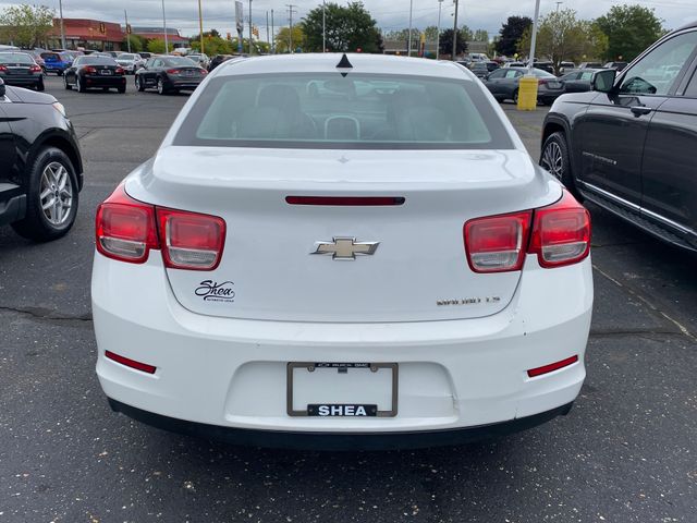 2014 Chevrolet Malibu LS 4