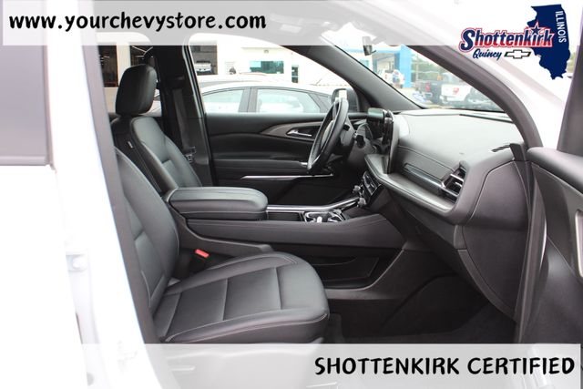 Used 2025 Chevrolet Traverse SUV