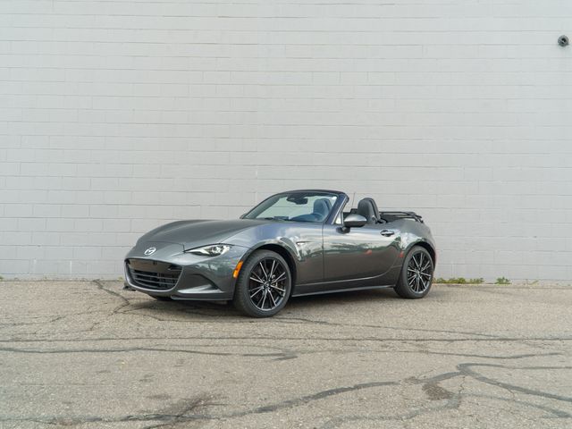 Machine Gray Metallic 2024 Mazda MX-5 Miata Convertible Rear-Wheel Drive 6-Speed Manual