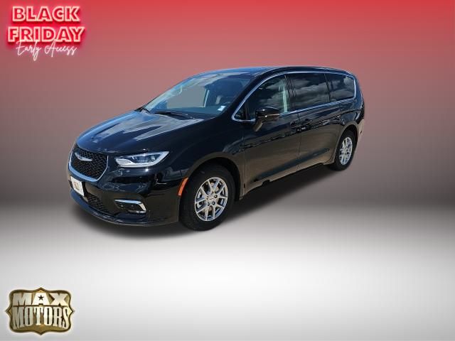 2024 Chrysler Pacifica Touring L 3