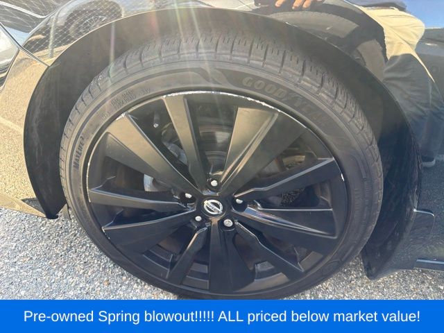 Used 2022 Black Nissan 2.5 SR image 12