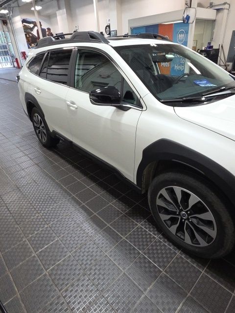 2024 Subaru Outback Limited White at Sutliff Volkswagen