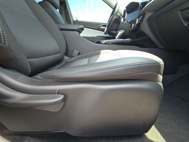 2024 Chevrolet Trax LT:B02298A