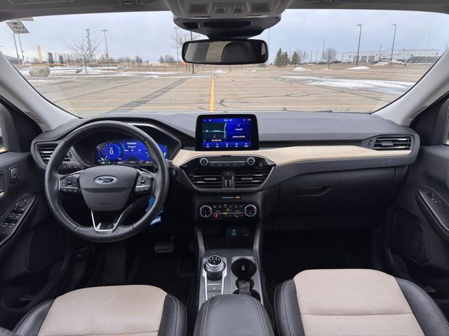 2022 Ford Escape Titanium