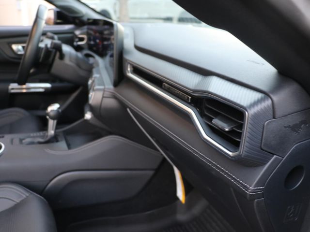 2026 Ford Mustang GT Premium Convertible - Photo 12