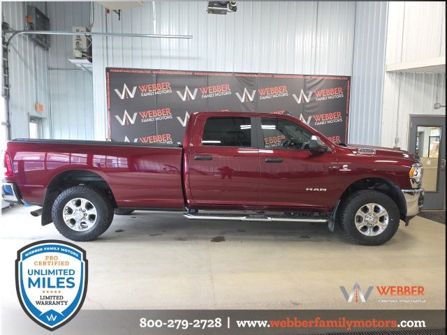 2022 RAM 3500 Big Horn Crew Cab LB 4WD