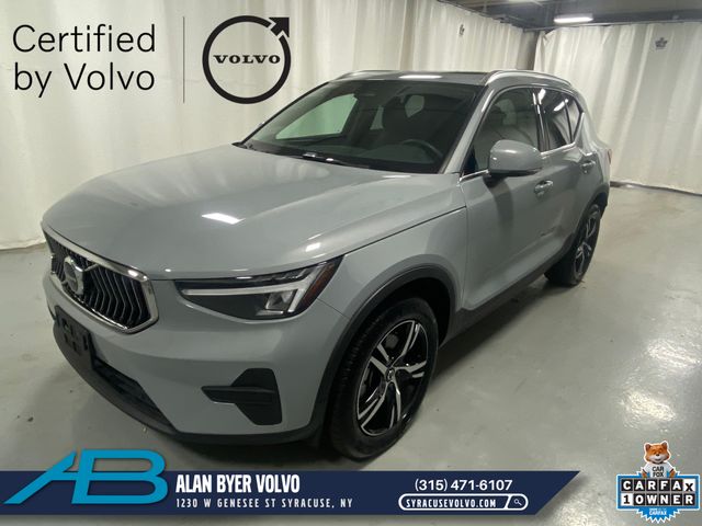 Vapour Gray Metallic 2025 Volvo XC40 B5 Core Bright Theme AWD SUV / Crossover All-Wheel Drive Automatic