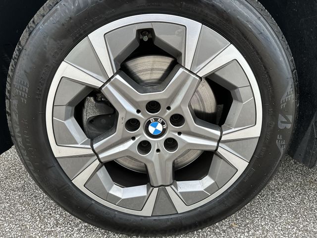 Used 2023 Black BMW xDrive28i image 21