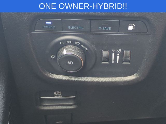 Used 2023 White Jeep Overland 4xe image 19