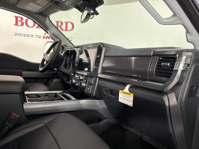 2025 Glacier Gray Metallic Tri-Coat Ford Super Duty F-250 SRW Lariat 4X4 Truck