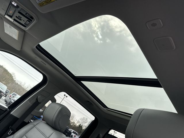 Used 2023  Toyota Limited image 18