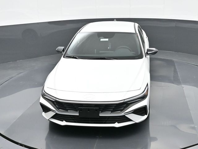 2025 Hyundai Elantra SEL 21