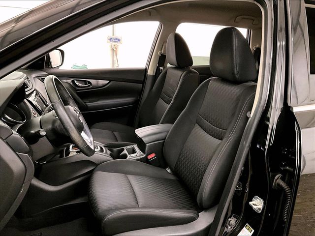 2019 Nissan Rogue SV Black at South Hills Kia
