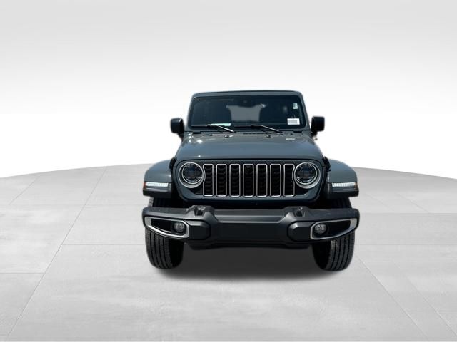 2024 Jeep Wrangler Sahara 3