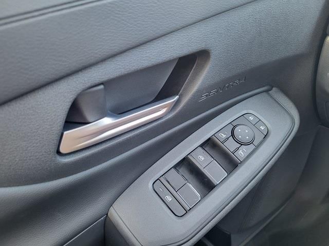 New 2026 Gray Nissan S image 24