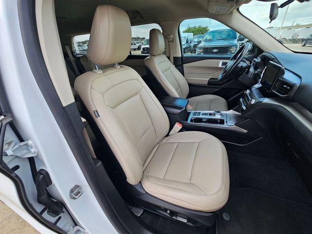 Used 2020 White Ford XLT image 27