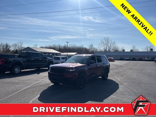 2025 Jeep Grand Cherokee L Altitude 4WD