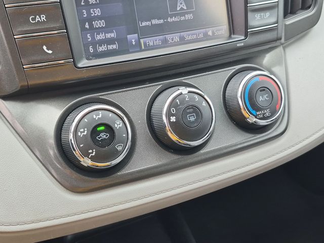 2014 Toyota RAV4 - Image 22