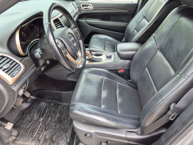 2016 Jeep Grand Cherokee - Image 12