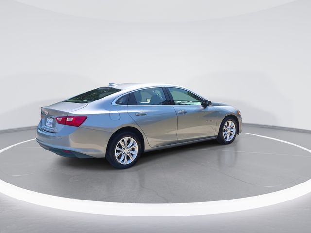 Used 2025 Gray Chevrolet LT image 8
