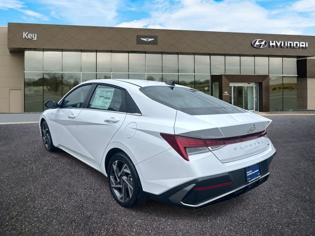 2025 Hyundai Elantra Hybrid - Image 8
