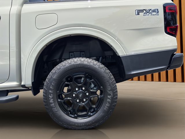 2025 FORD RANGER XLT • FX4 • 4X4 • 2.3L ECOBOOST CLEAN CARFAX • 1 OWNER XLT TECHNOLOGY PACKAGE • 360° CAMERA • ADAPTIVE CRUISE • BLACK APPEARANCE PACKAGE Thumbnail