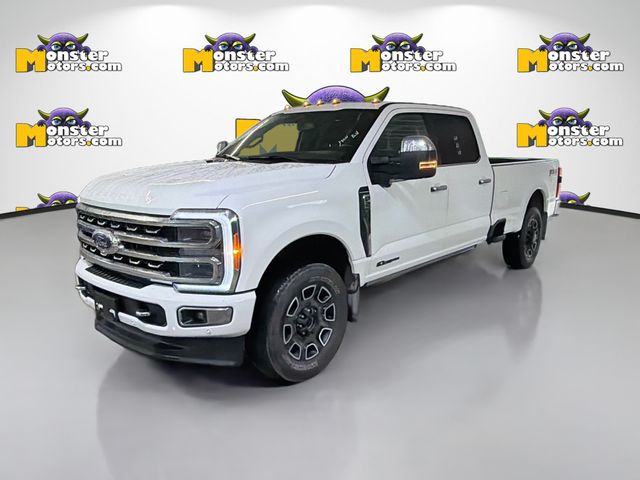 White 2023 Ford F-250 Super Duty Platinum Crew Cab 4WD Pickup Truck Four-Wheel Drive Automatic