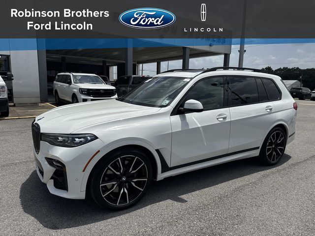 2022 BMW X7 xDrive40i AWD