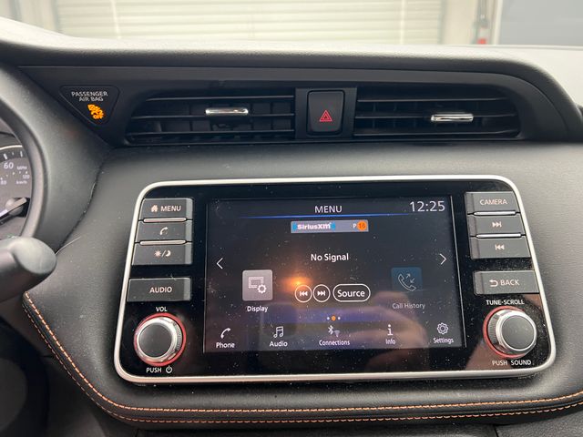 2020 Monarch Orange/Super Black Nissan Kicks SR FWD SUV