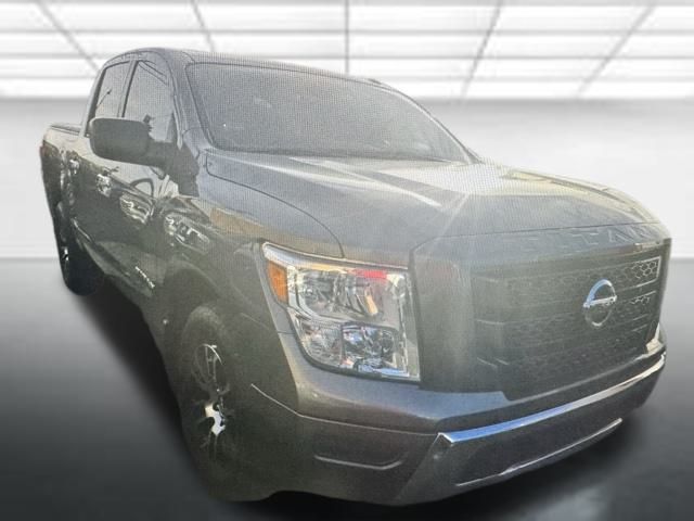 2021 Nissan Titan SV Crew Cab 4WD