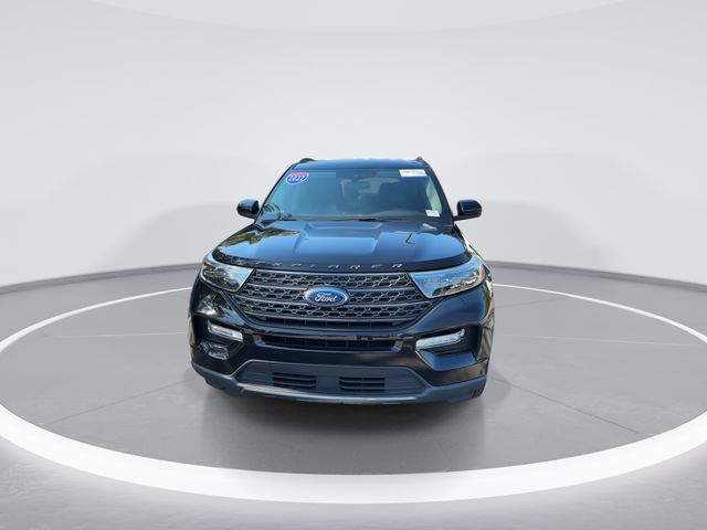 Used 2022 Black Ford XLT image 2