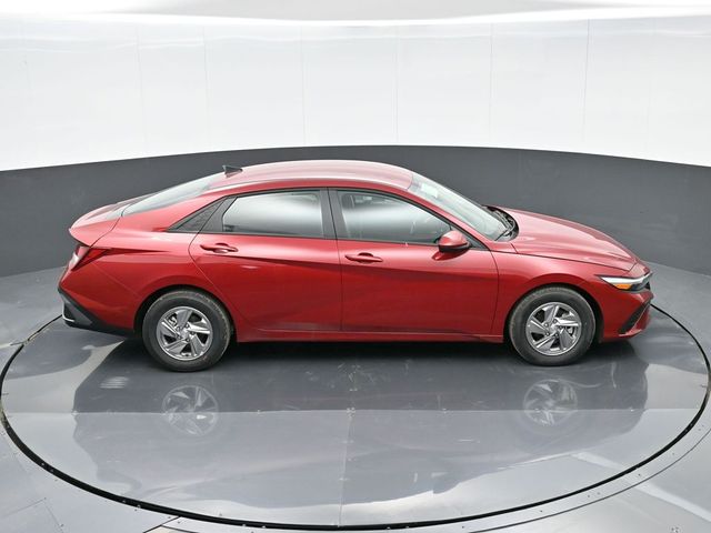 2025 Hyundai Elantra SE 27