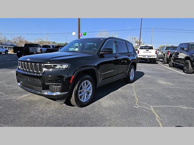 2026 Jeep Grand Cherokee L Laredo 4x4