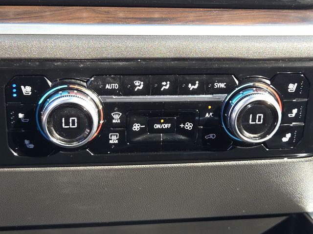 Used 2022 Silver GMC SLT image 22