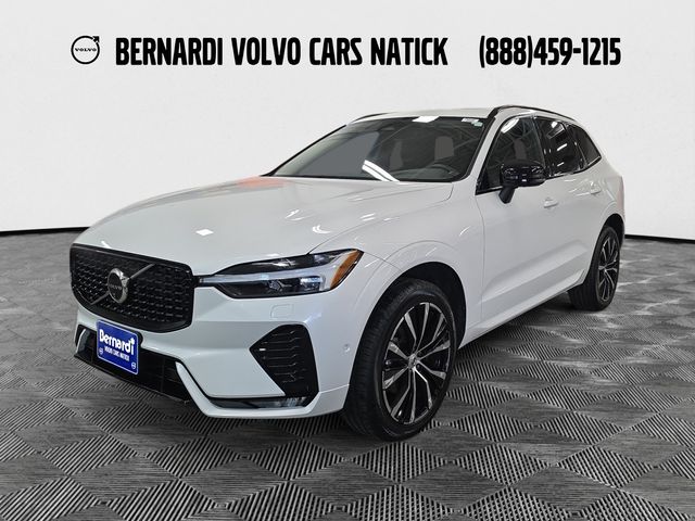 2024 Volvo XC60 B5 Plus Dark Theme AWD
