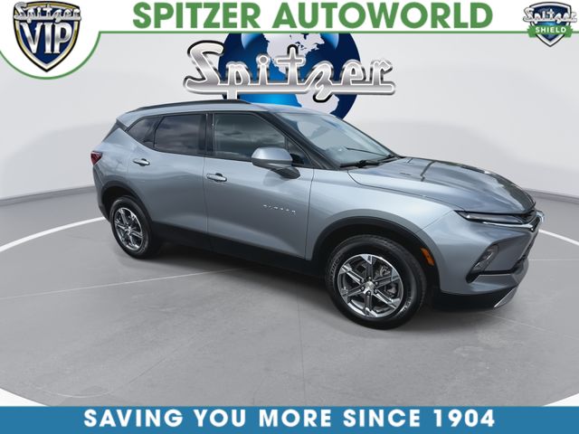 Used 2023 Gray Chevrolet LT image 2
