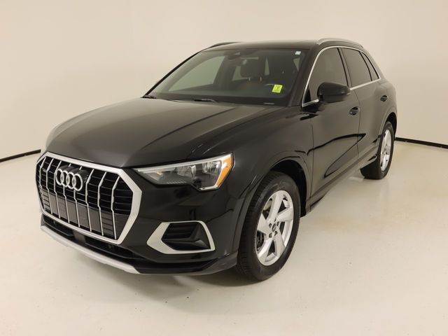 Black 2022 Audi Q3 quattro Premium 40 TFSI SUV / Crossover All-Wheel Drive 8-Speed Automatic