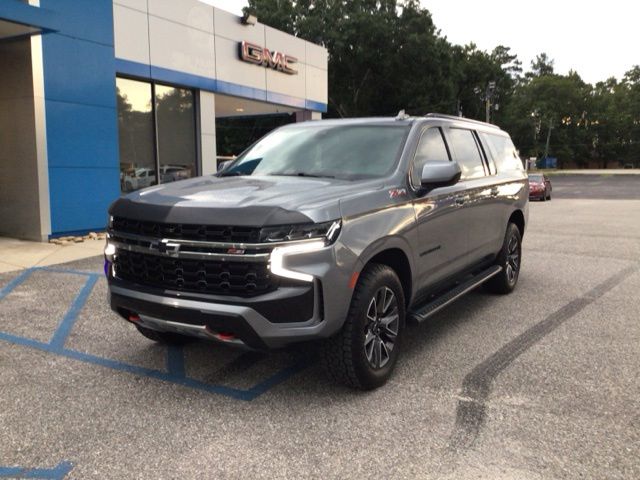 2021 Chevrolet Suburban Gris (Satin Steel Metallic) SUV/Crossover Todo terreno 