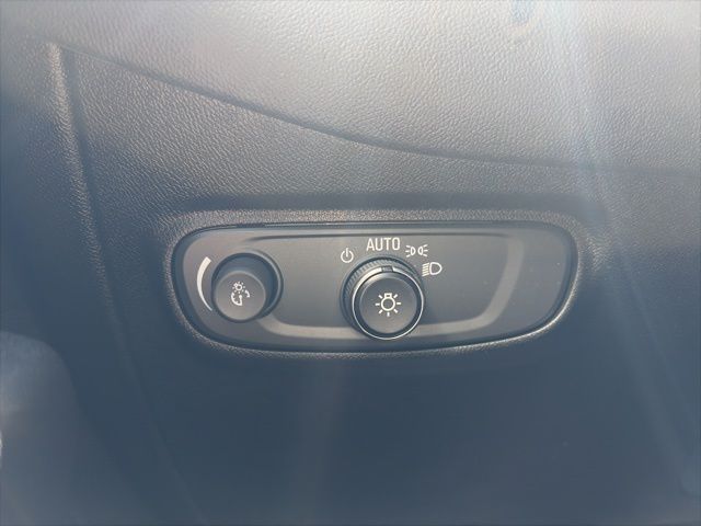 2022 Chevrolet Equinox RS Blue at Grove City Ford