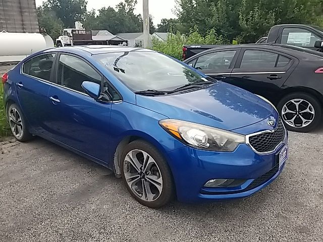 Abyss Blue 2014 Kia Forte Sedan Front-Wheel Drive 6-Speed Automatic