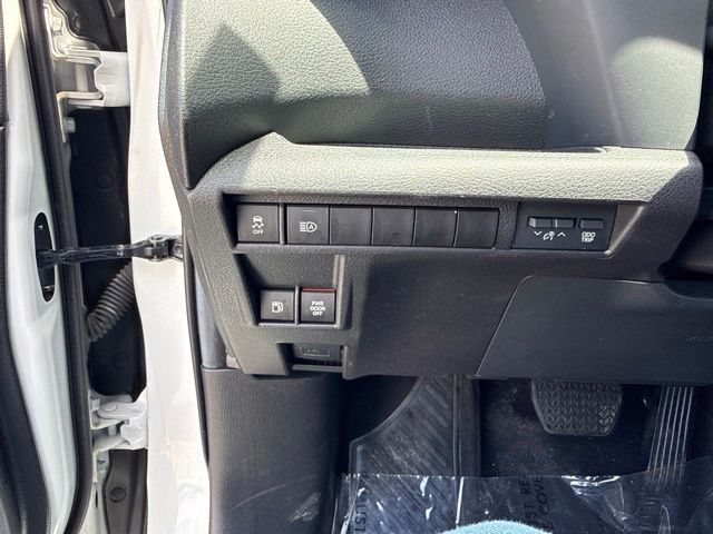 2025 Toyota Sienna - $51,988