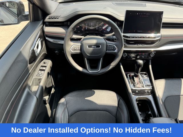 2025 Jeep Compass Trailhawk Silver at Community Kia
