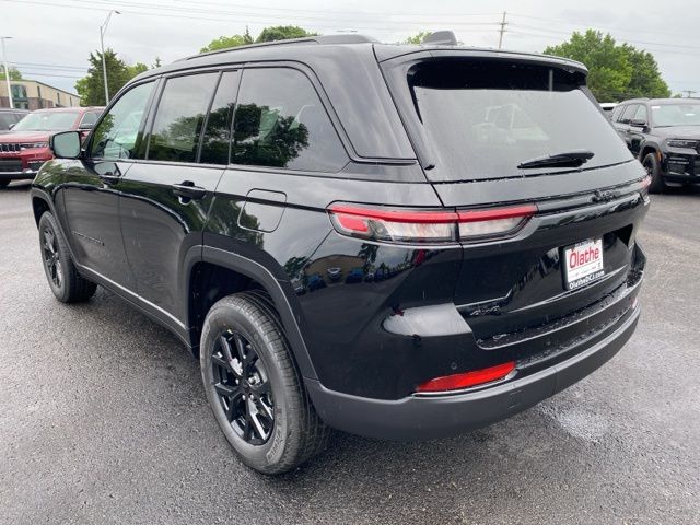 2024 Jeep Grand Cherokee Altitude 7