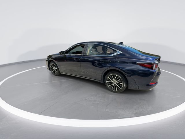 2025 Lexus ES - $43,998
